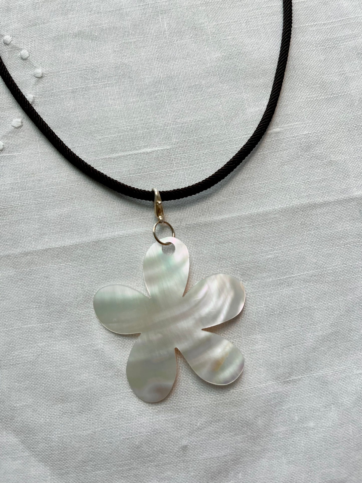 Flower Shell Necklace
