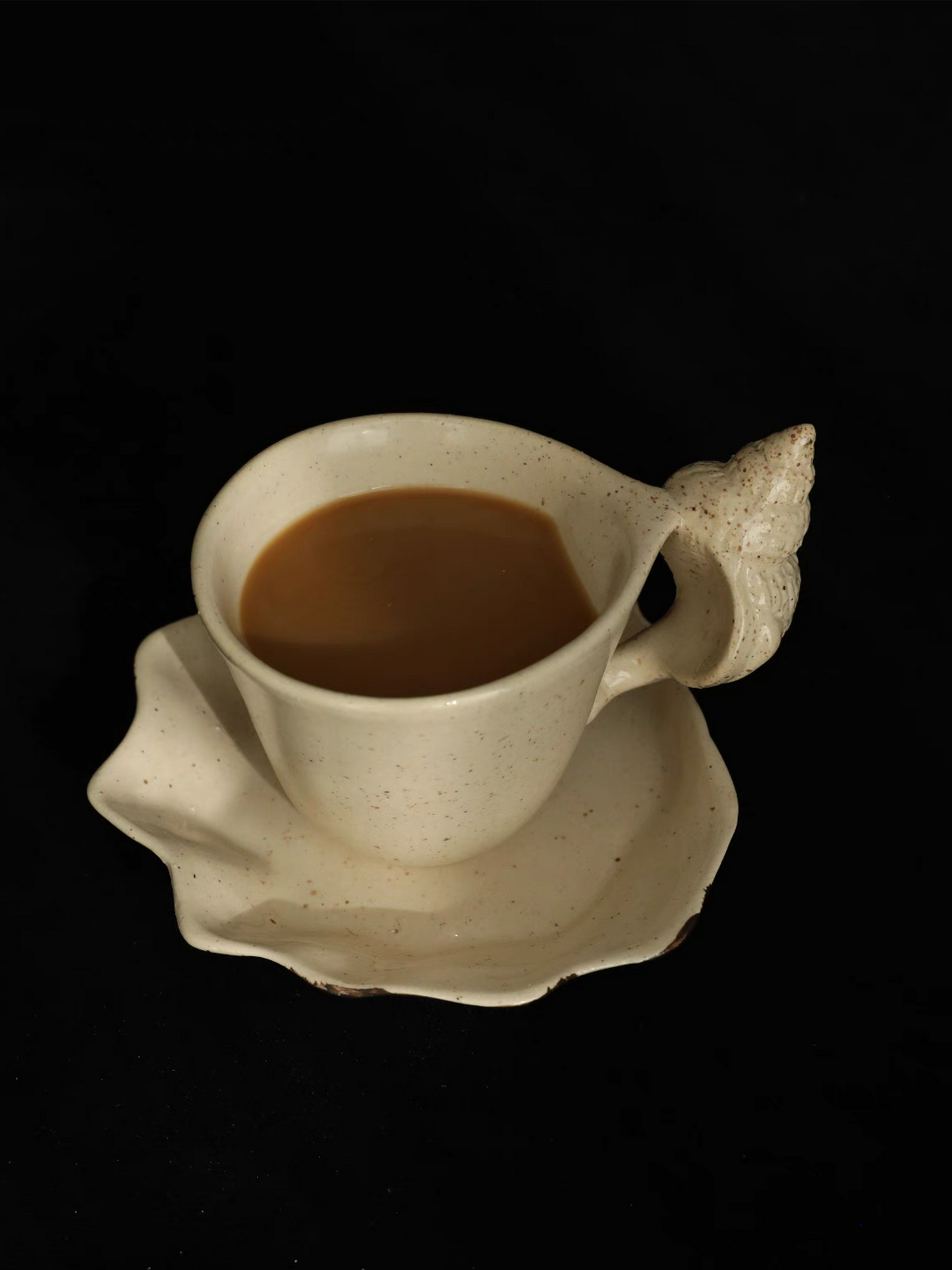 Seashell Handle Ceramic Cup Set