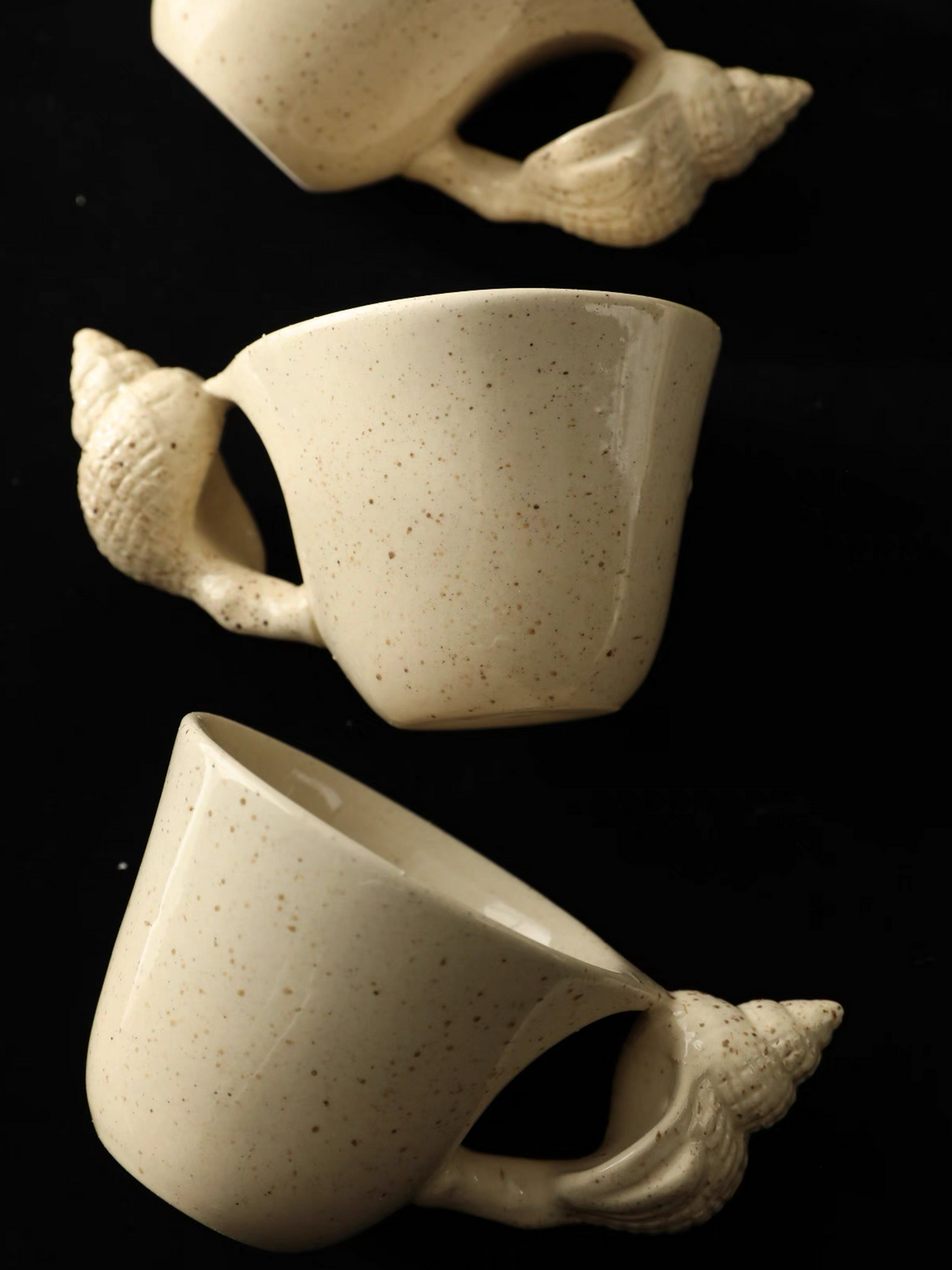 Seashell Handle Ceramic Cup Set