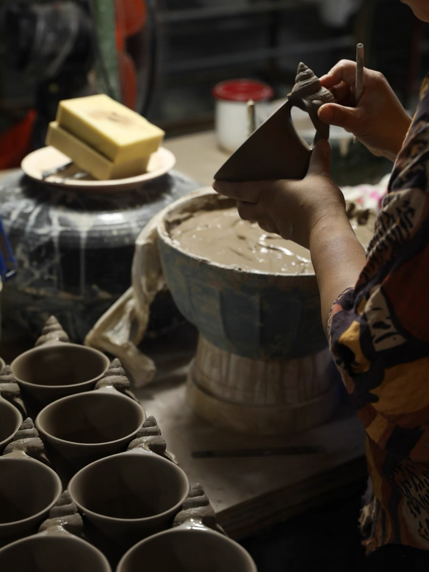 Seashell Handle Ceramic Cup Set
