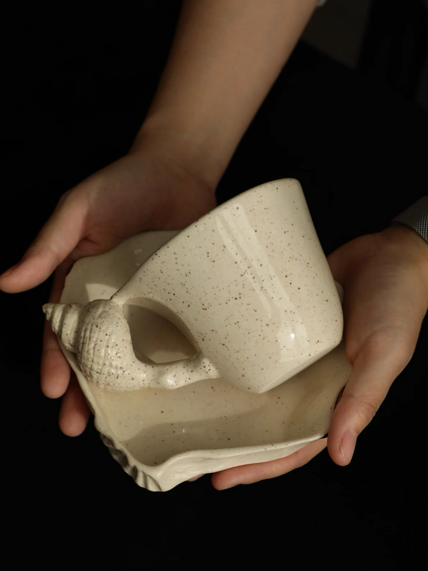Seashell Handle Ceramic Cup Set